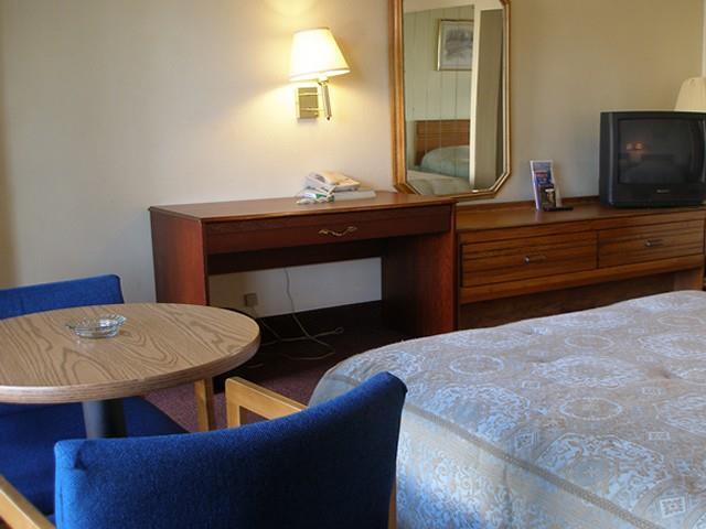 Scottish Inn Henderson Phòng bức ảnh